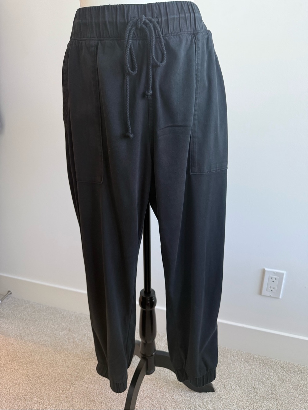 Bella Dahl Black Drawstring Jogger Pants